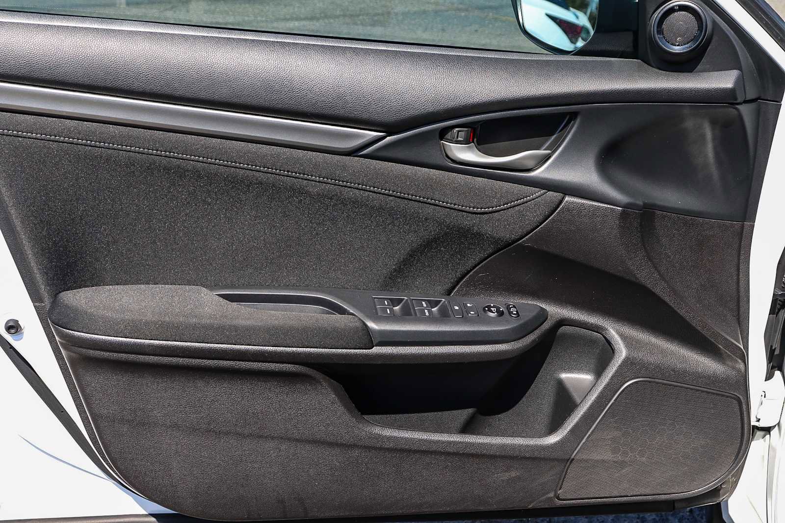 Used 2020 Honda Civic EX image 25