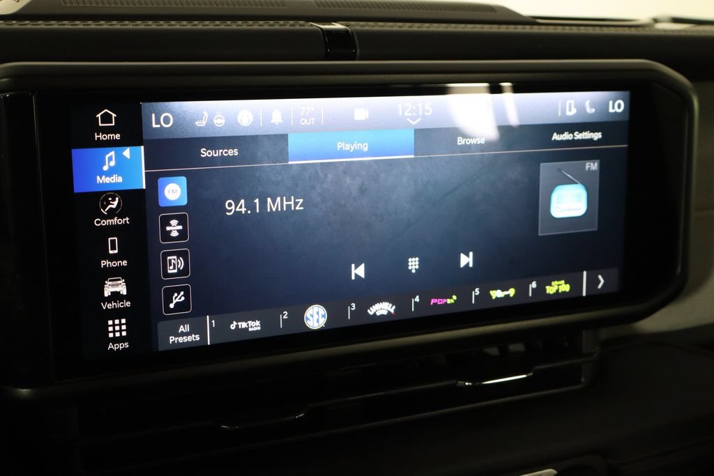 Used 2024 Jeep Wrangler Unlimited Sahara AWD/4WD image 27
