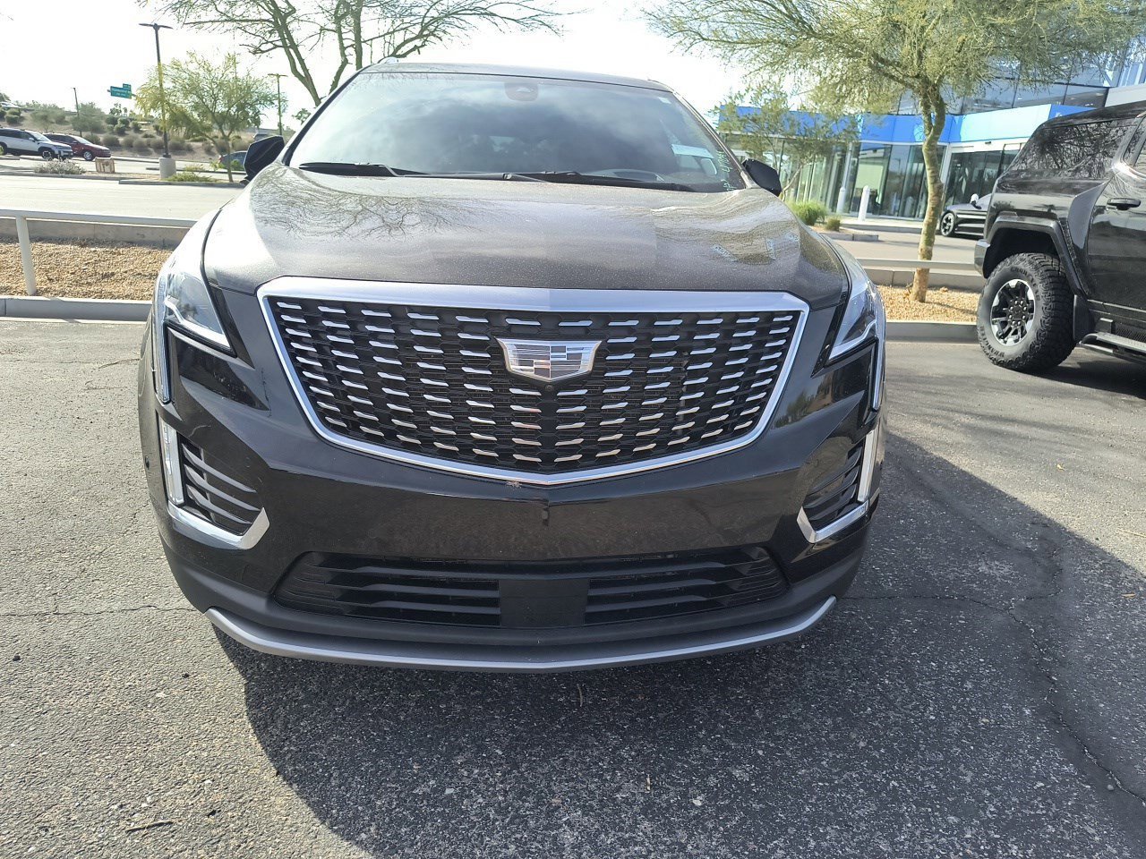 Certified 2022 Cadillac XT5 Premium Luxury w/ Technology Package image 2