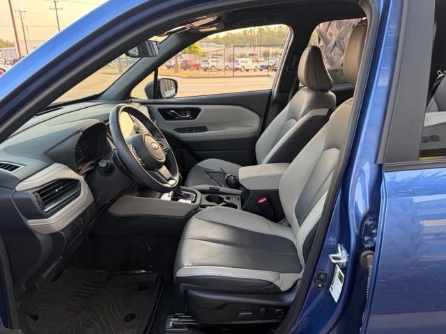 Used 2025 Subaru Forester Limited AWD/4WD image 9