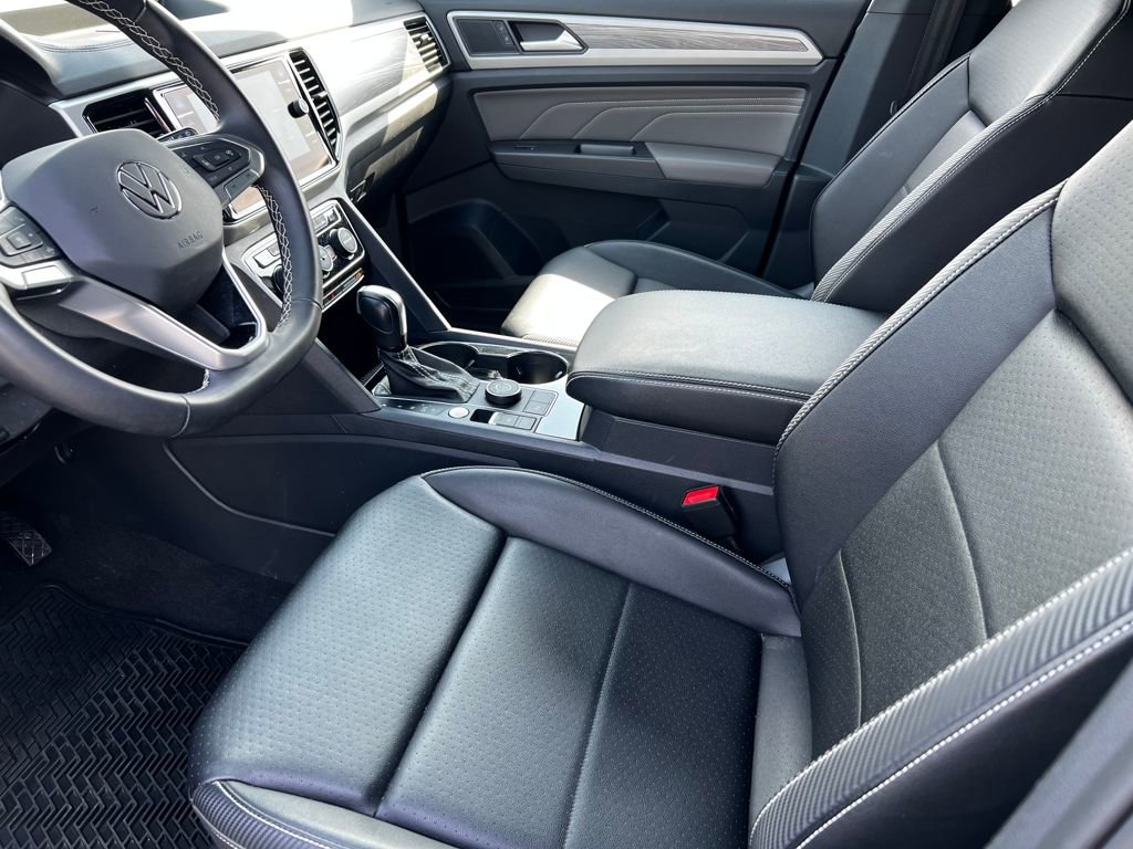 Used 2023 Volkswagen Atlas Cross Sport SE image 8