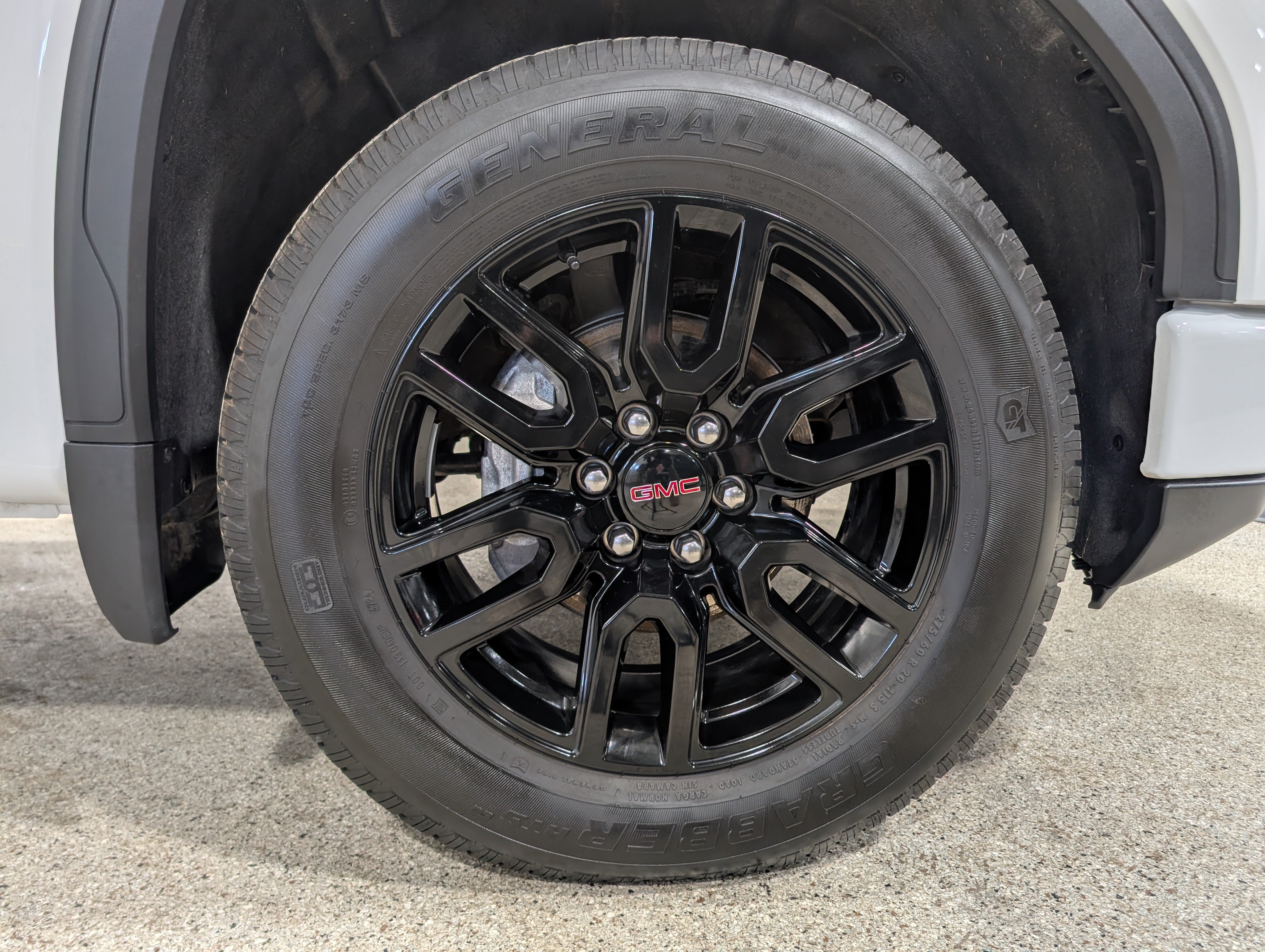 Used 2025 GMC Sierra 1500 Elevation AWD/4WD image 12