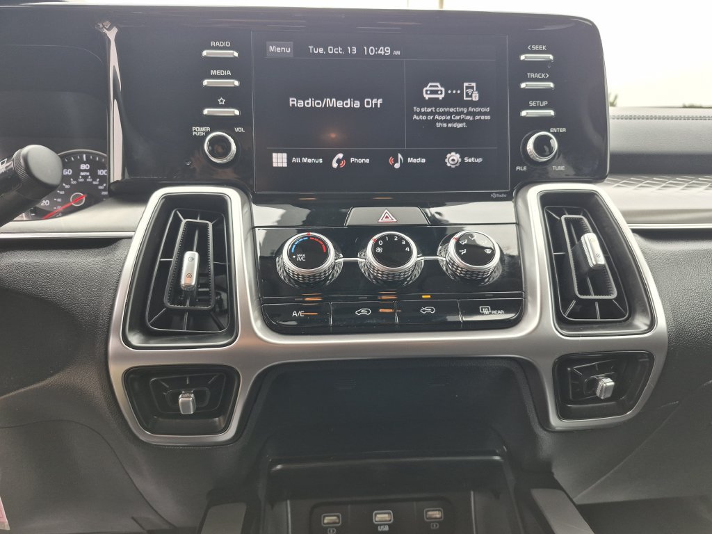 Certified 2022 Kia Sorento LX AWD/4WD image 9