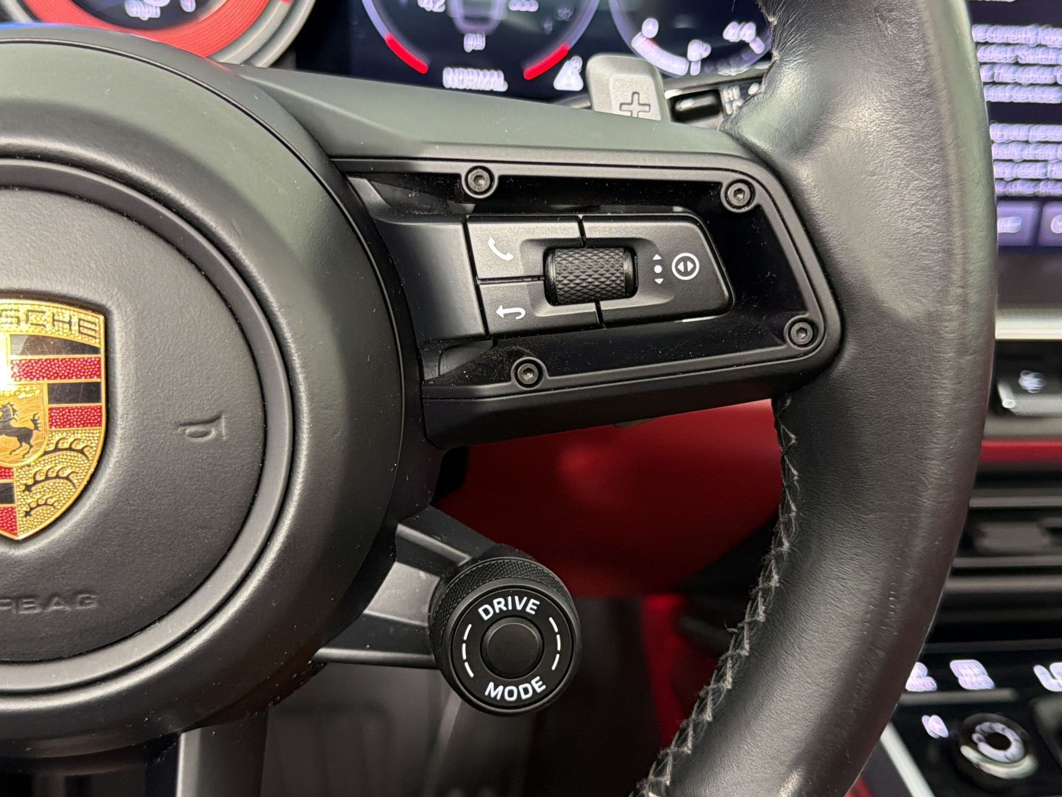 Certified 2022 Porsche 911 Carrera 4S AWD/4WD image 27