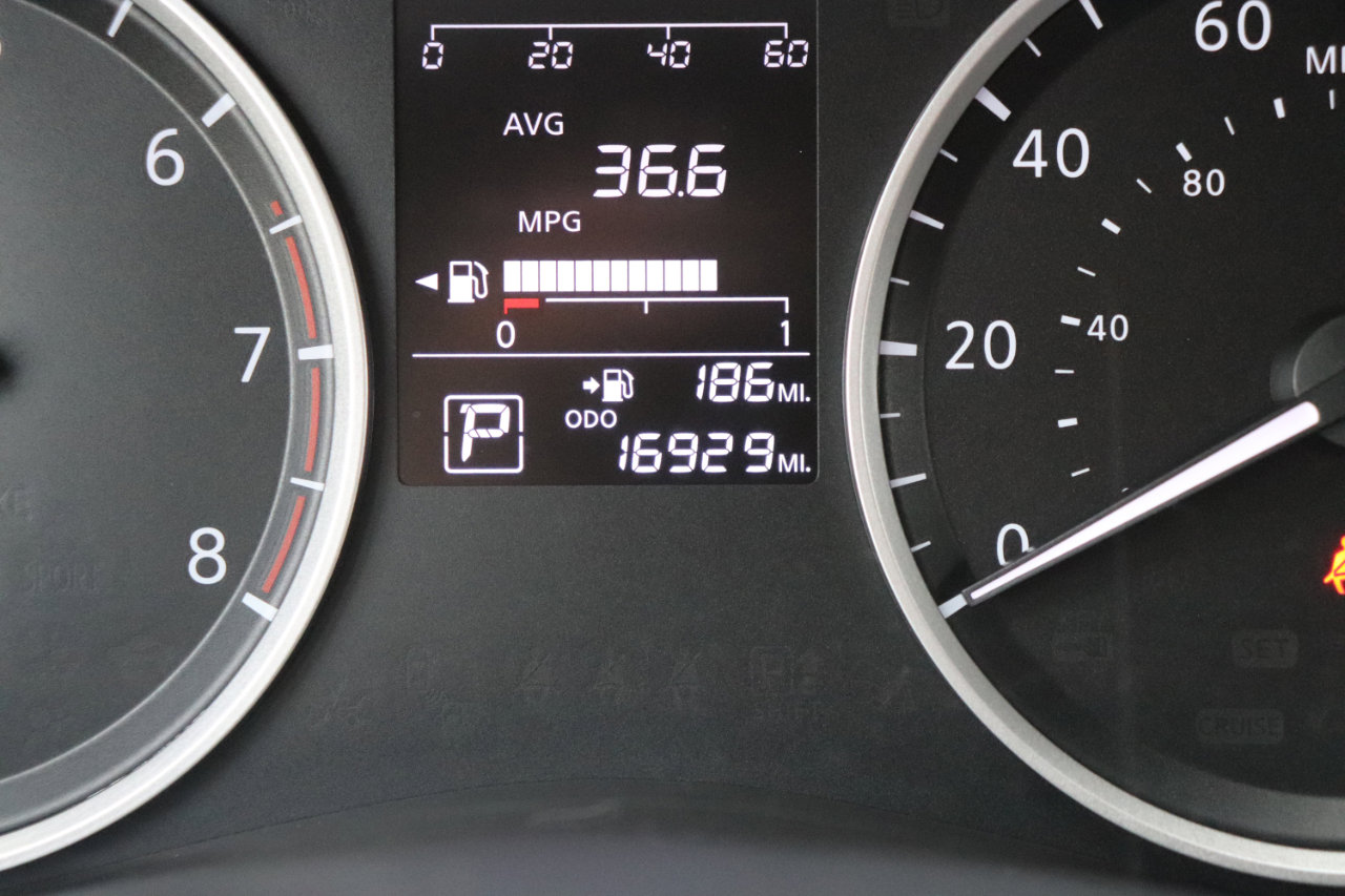 Used 2024 Nissan Versa S w/ Trunk Package image 23