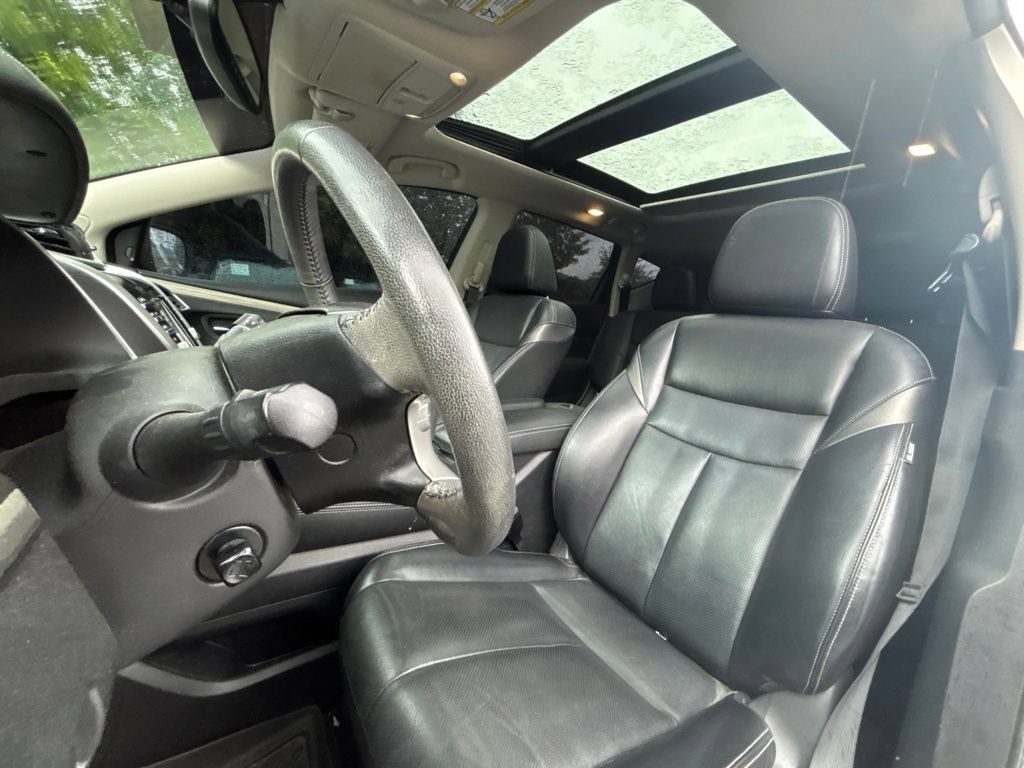 Used 2017 Nissan Murano Platinum w/ Platinum Technology Package FWD image 16