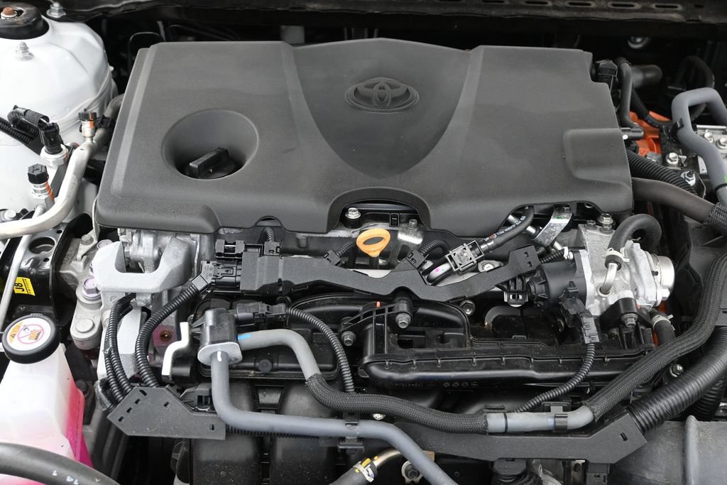Used 2025 Toyota Camry LE FWD image 32