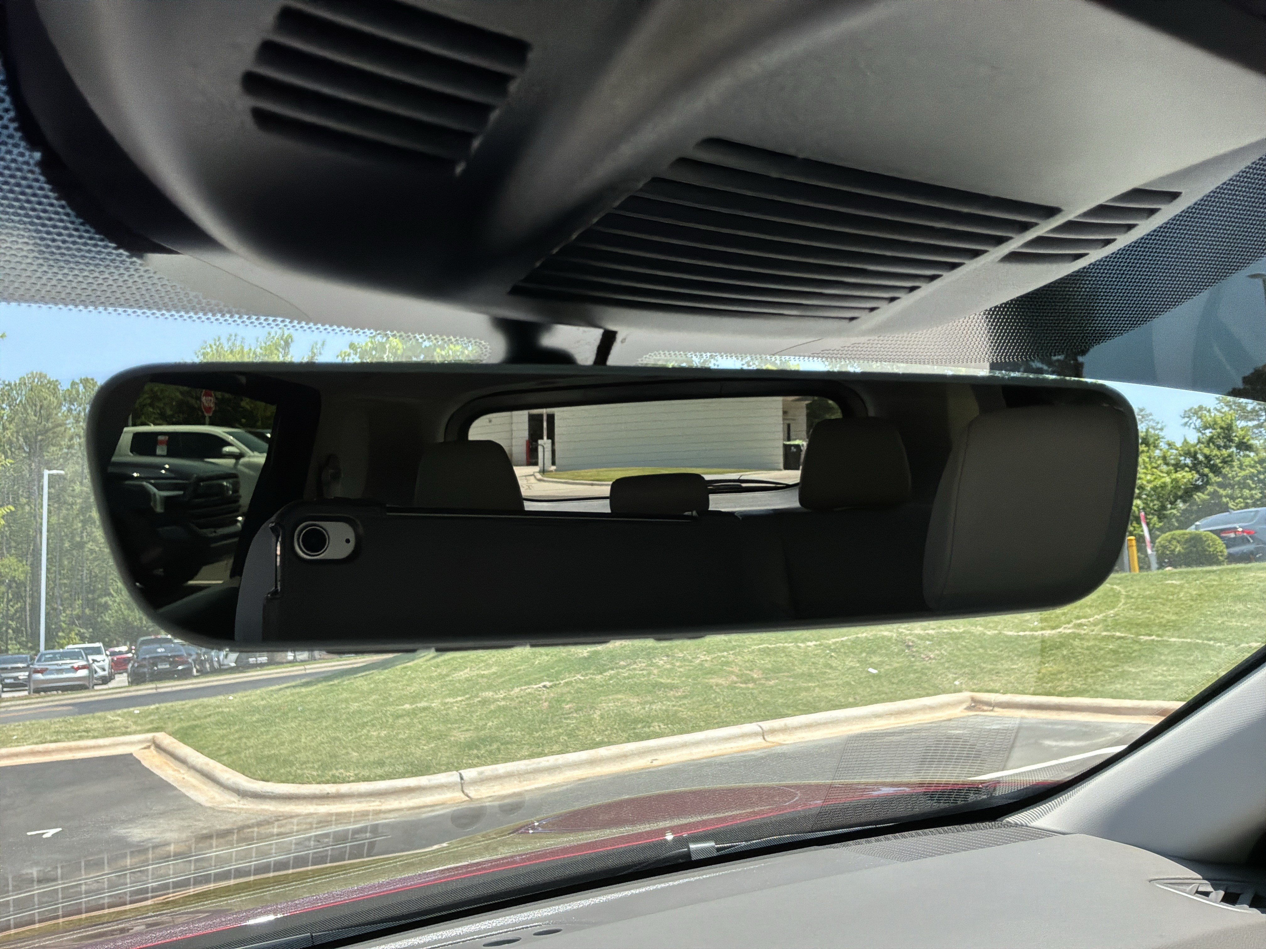 Used 2026 Nissan Rogue Dark Armor FWD image 26