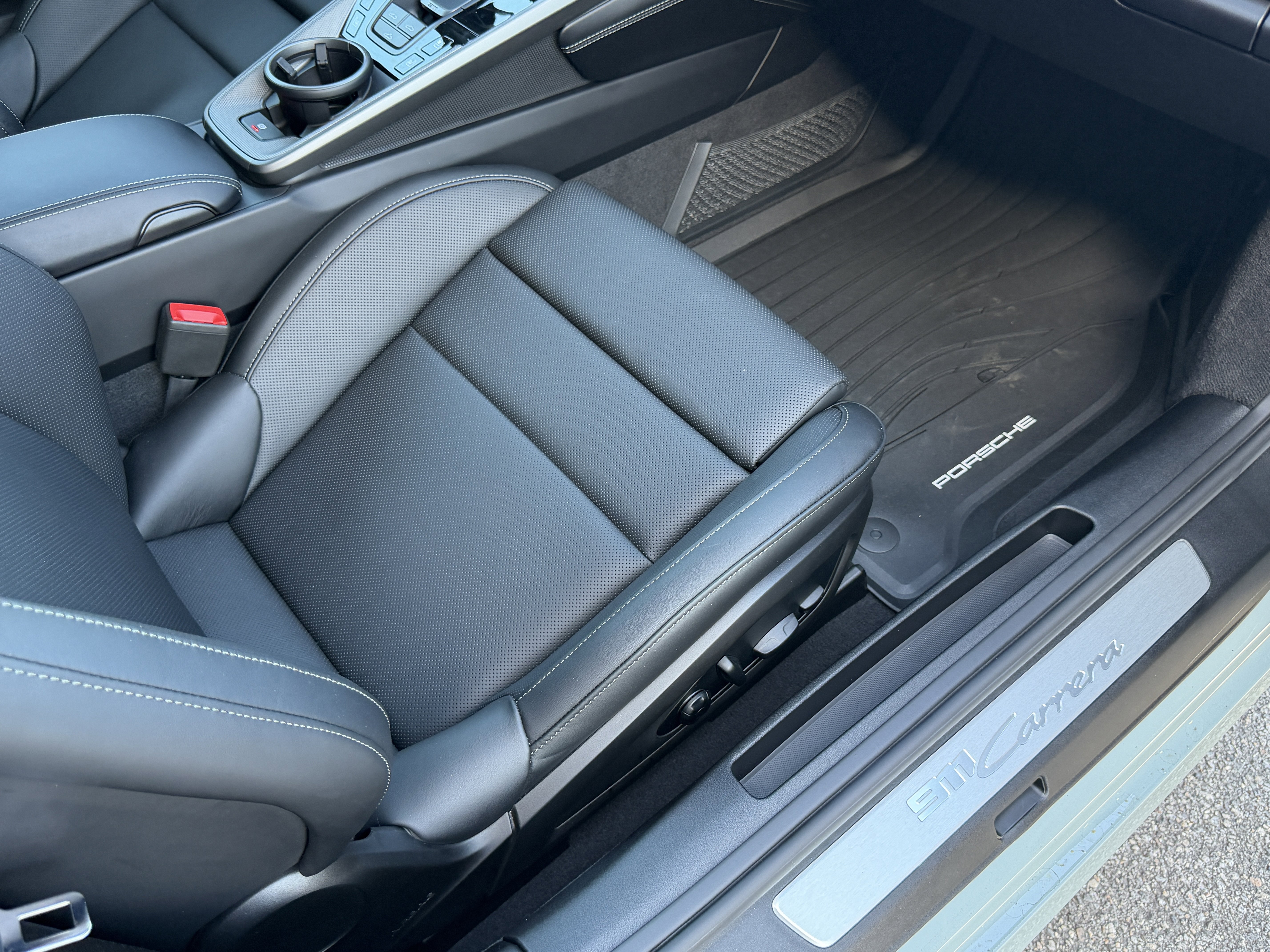 Certified 2025 Porsche 911 Carrera image 20