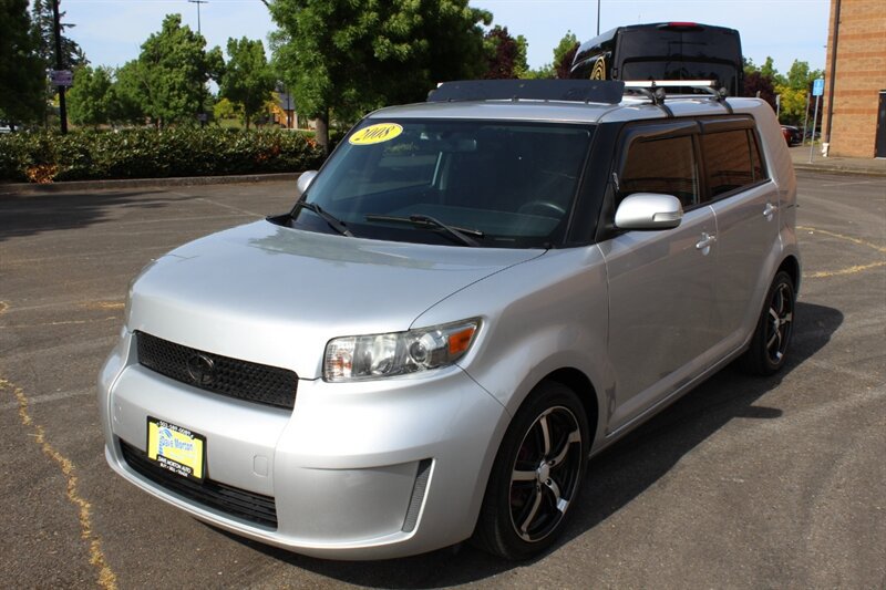 Used 2008 Scion xB FWD image 2
