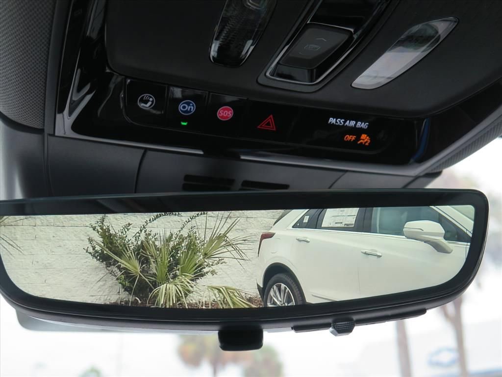 New 2025 Cadillac Optiq Sport 2 image 21