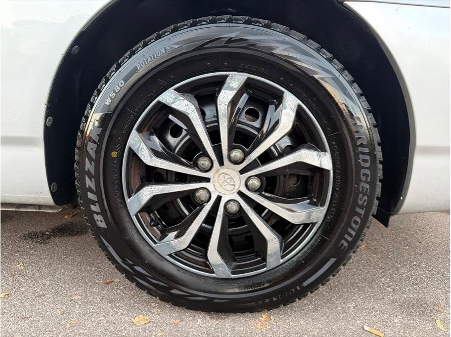 Used 2005 Toyota Corolla CE image 22