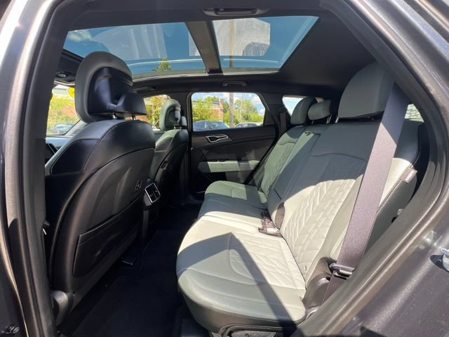 Used 2024 Kia Sportage X-Line w/ X-Line Premium Package AWD/4WD image 17