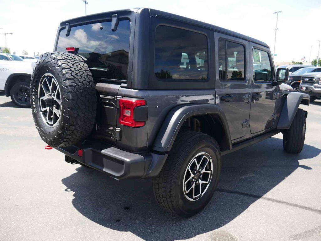 Used 2024 Jeep Wrangler Unlimited Rubicon AWD/4WD image 24