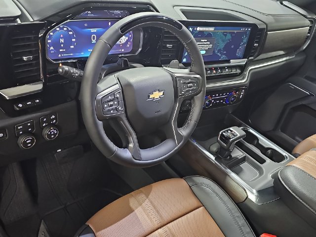 Used 2026 Chevrolet Silverado 1500 High Country AWD/4WD image 12