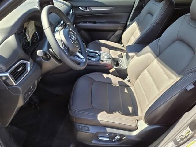 Used 2025 MAZDA CX-5 Signature image 13