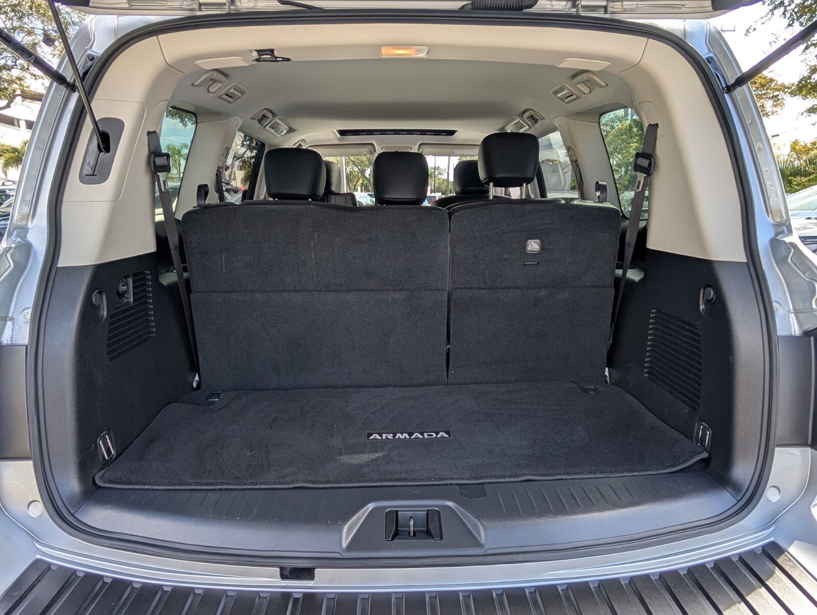 Certified 2021 Nissan Armada SL image 16