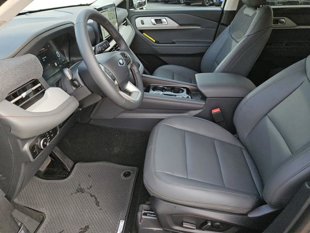 New 2026 Ford Explorer Active w/ Active Comfort Package image 21