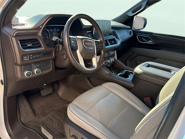 Used 2021 GMC Yukon SLT w/ SLT Luxury Package image 18