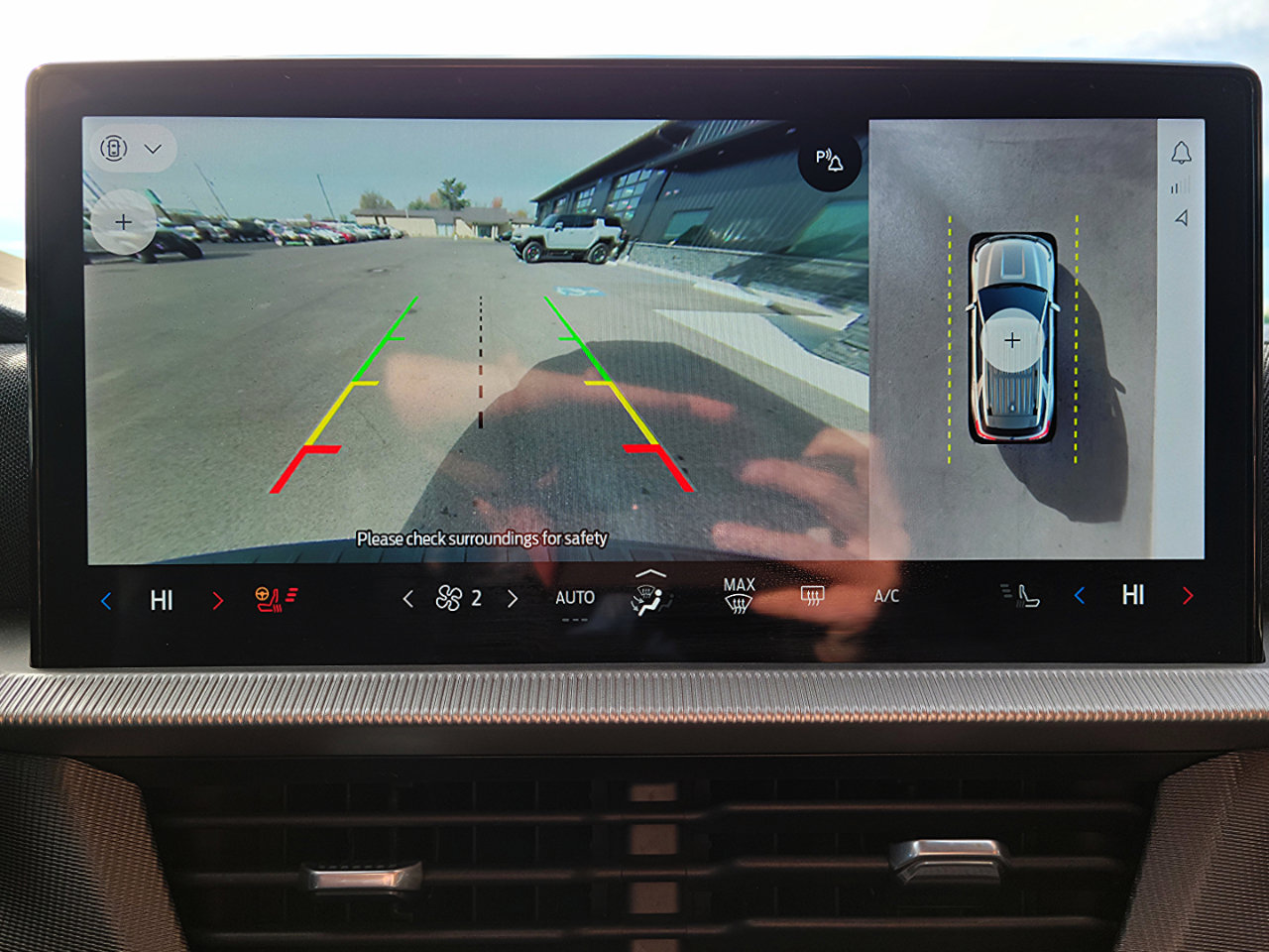 Used 2025 Ford Explorer ST-Line image 12