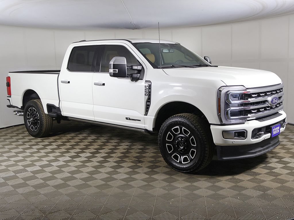 Used 2024 Ford F250 Platinum AWD/4WD image 2