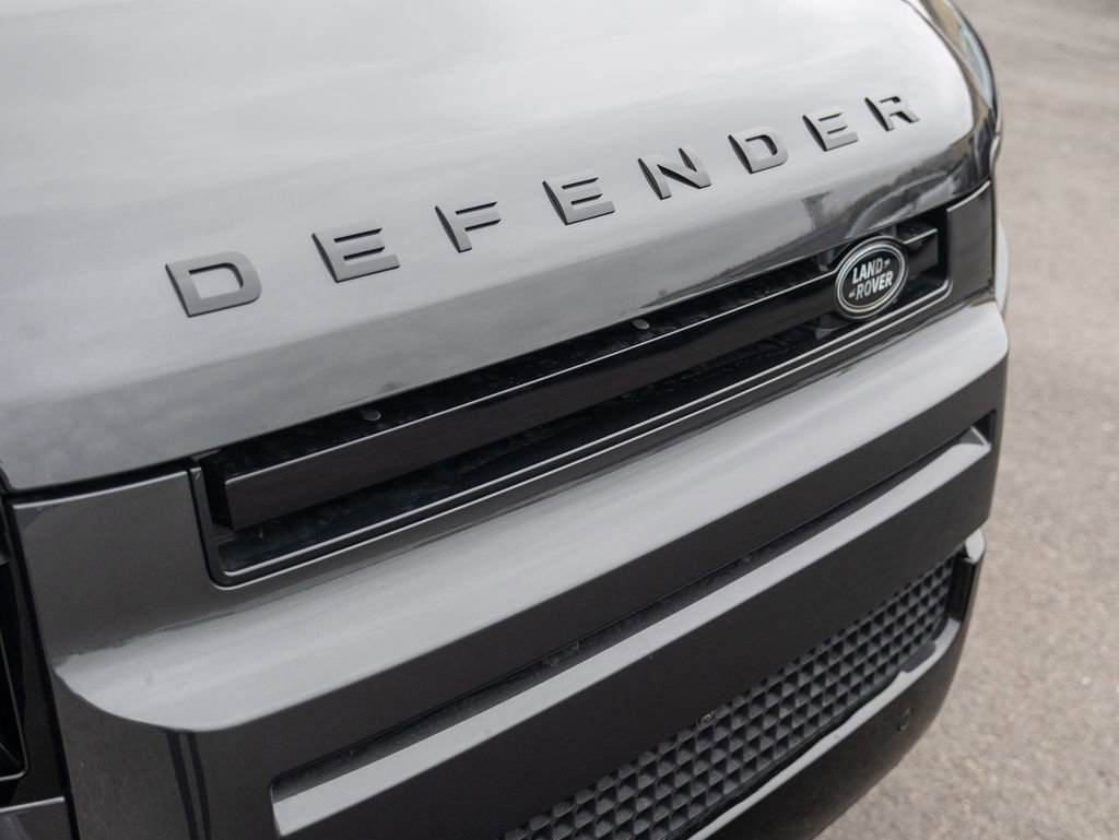 New 2026 Land Rover Defender 110 V8 image 15