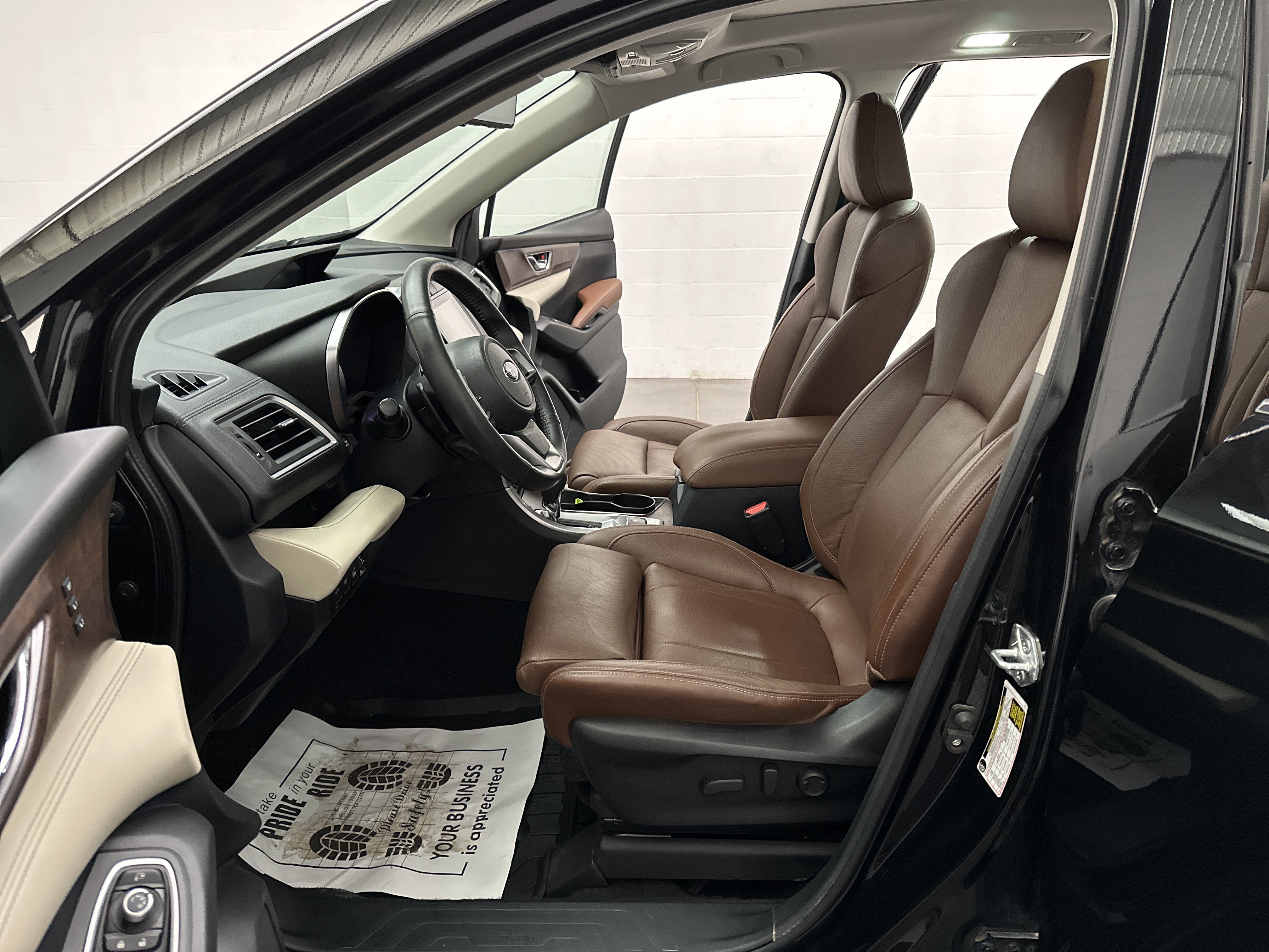 Used 2022 Subaru Ascent Touring AWD/4WD image 17
