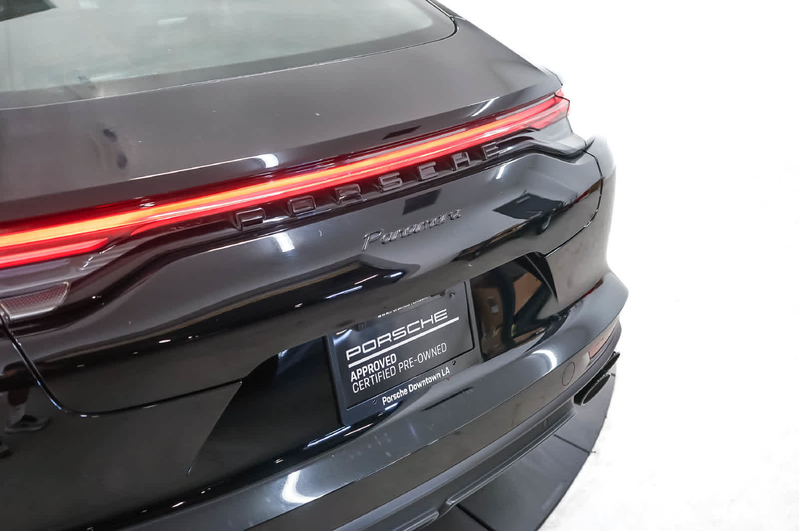 Certified 2023 Porsche Panamera Platinum Edition RWD image 12