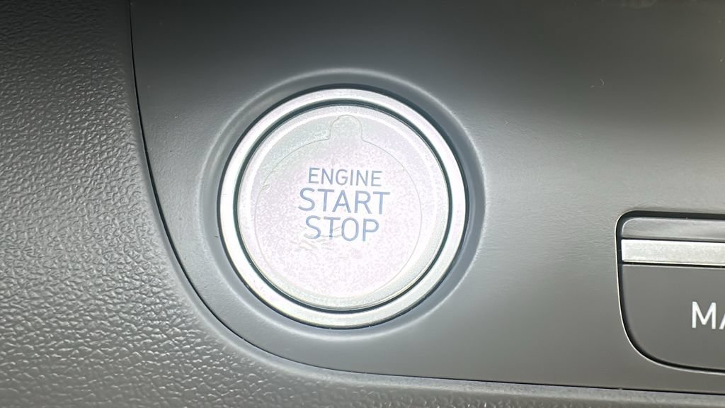 Certified 2024 Hyundai Elantra SEL FWD image 23