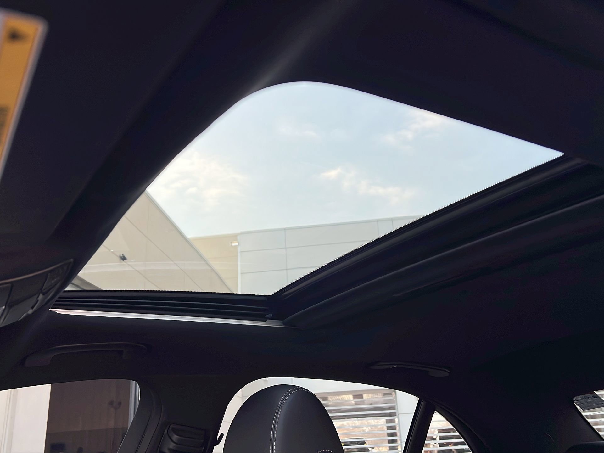 Used 2023 Mercedes-Benz E 350 4MATIC Sedan image 35