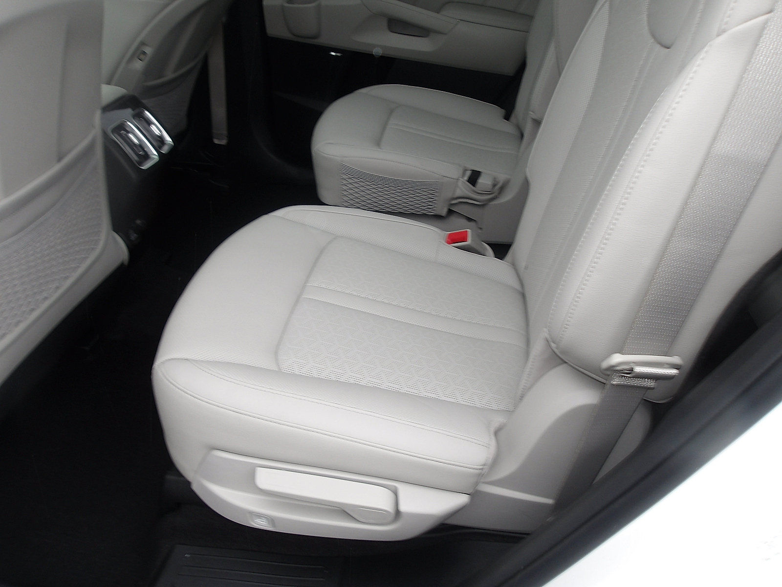 Used 2023 Kia Sorento SX Prestige w/ Panoramic Sunroof Package AWD/4WD image 13