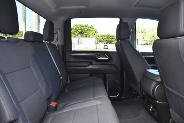 Used 2025 Chevrolet Silverado 2500 LT w/ Convenience Package AWD/4WD image 26