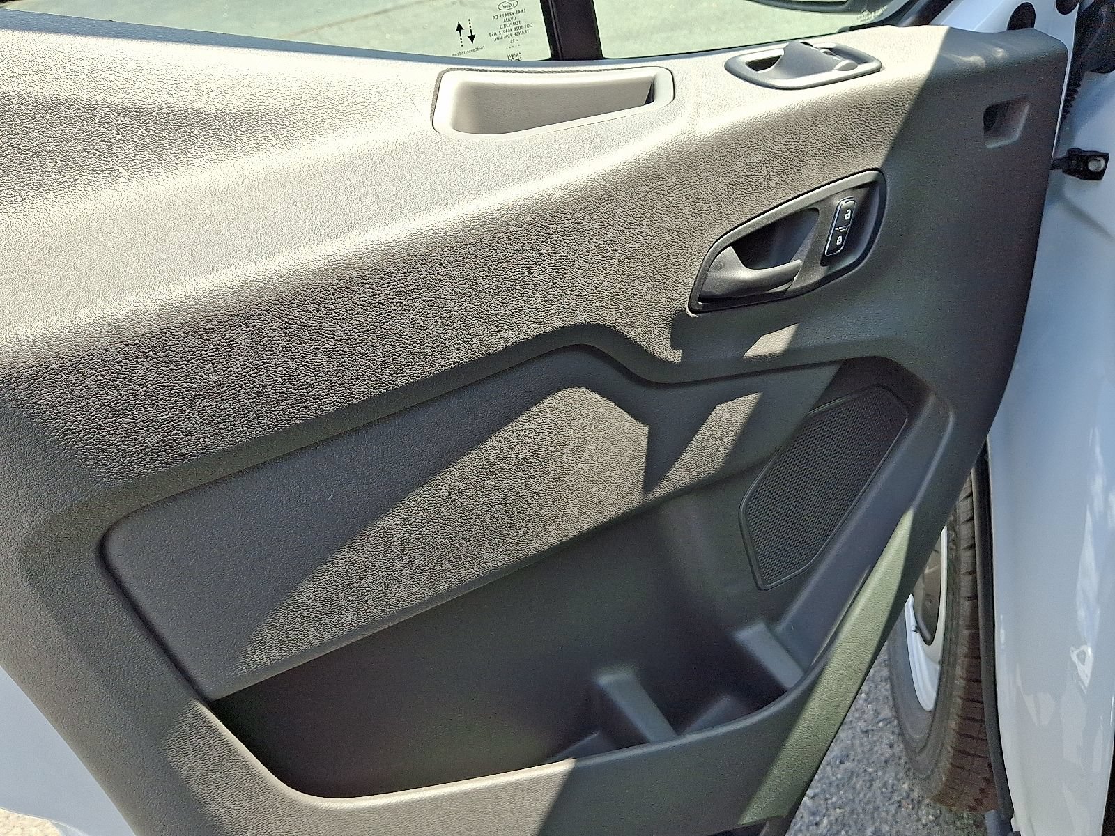 New 2025 Ford Transit 150 Low Roof w/ Load Area Protection Package RWD image 8