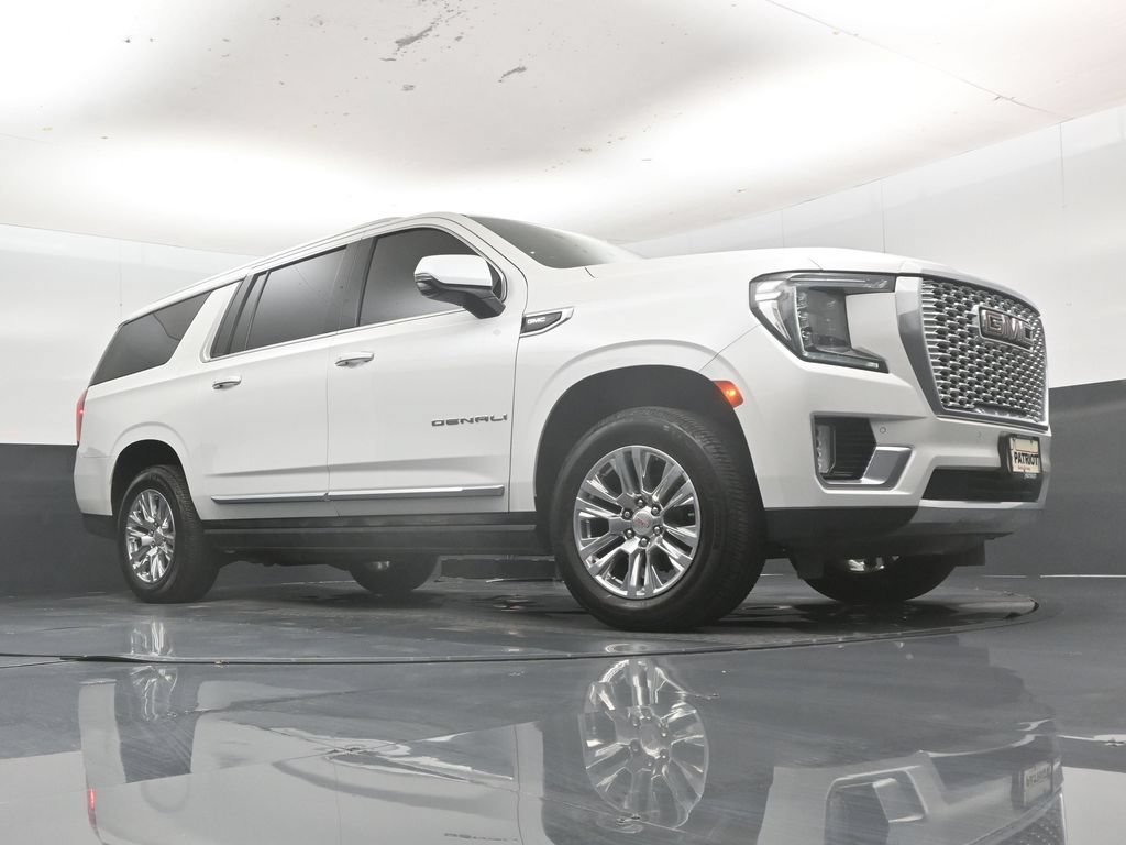 Used 2022 GMC Yukon XL Denali AWD/4WD image 50