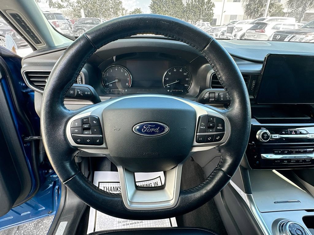 Used 2021 Ford Explorer Limited image 12