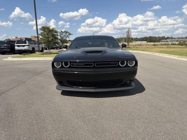 Used 2022 Dodge Challenger R/T RWD image 8