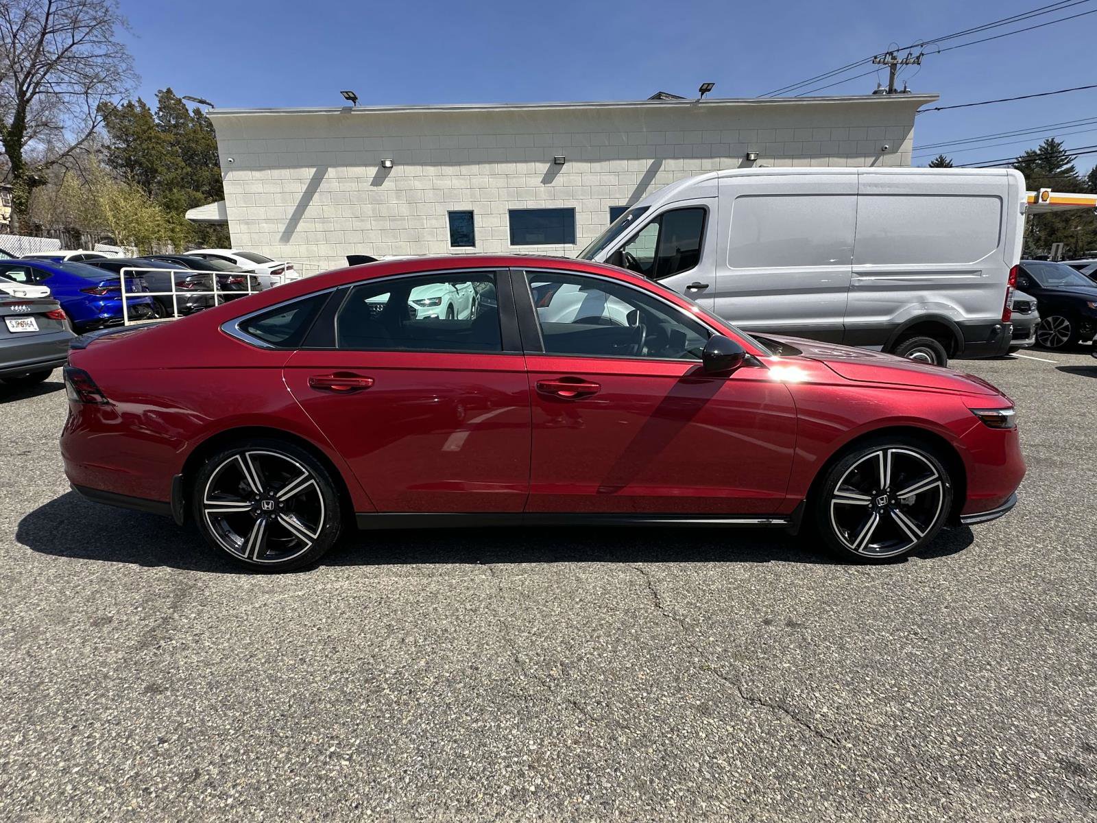 Used 2024 Honda Accord Sport image 2