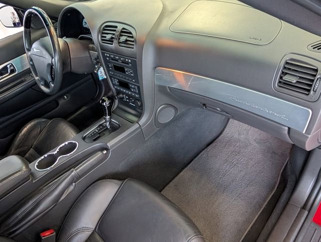 Used 2002 Ford Thunderbird Base image 15