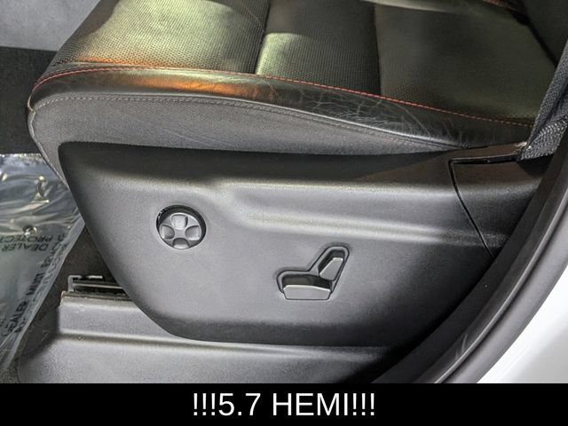 Used 2025 Dodge Durango R/T AWD/4WD image 13