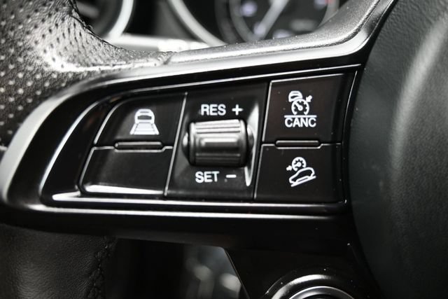 Used 2023 Alfa Romeo Stelvio Ti AWD/4WD image 20