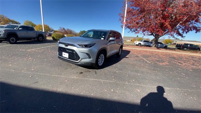 New 2026 Toyota Grand Highlander XLE image 3