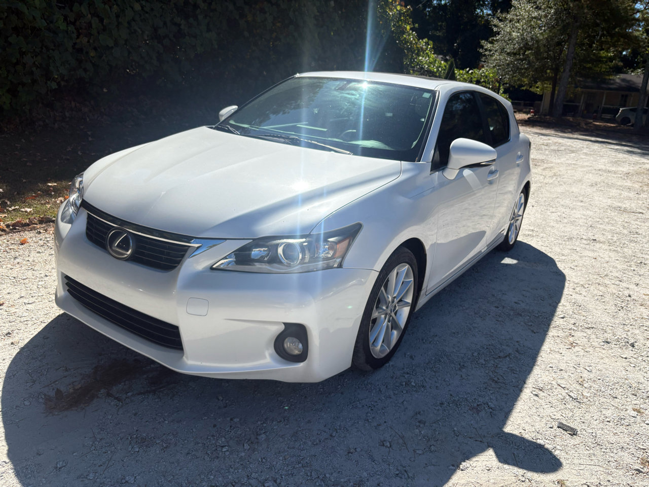 Used 2011 Lexus CT 200h image 9