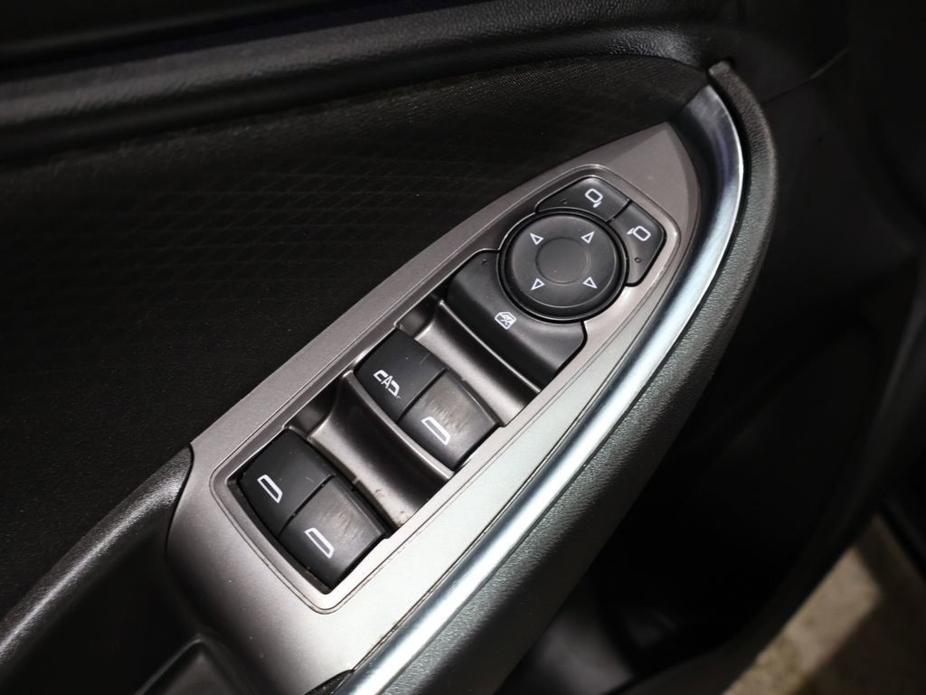 Used 2018 Chevrolet Malibu LT image 13