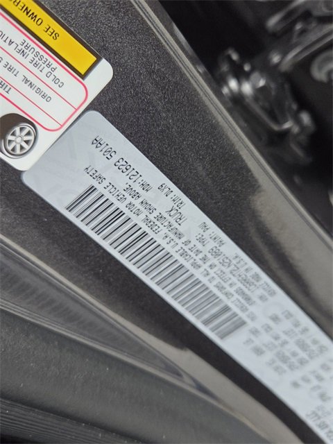 Used 2020 RAM 1500 Limited w/ Bed Utility Group image 19