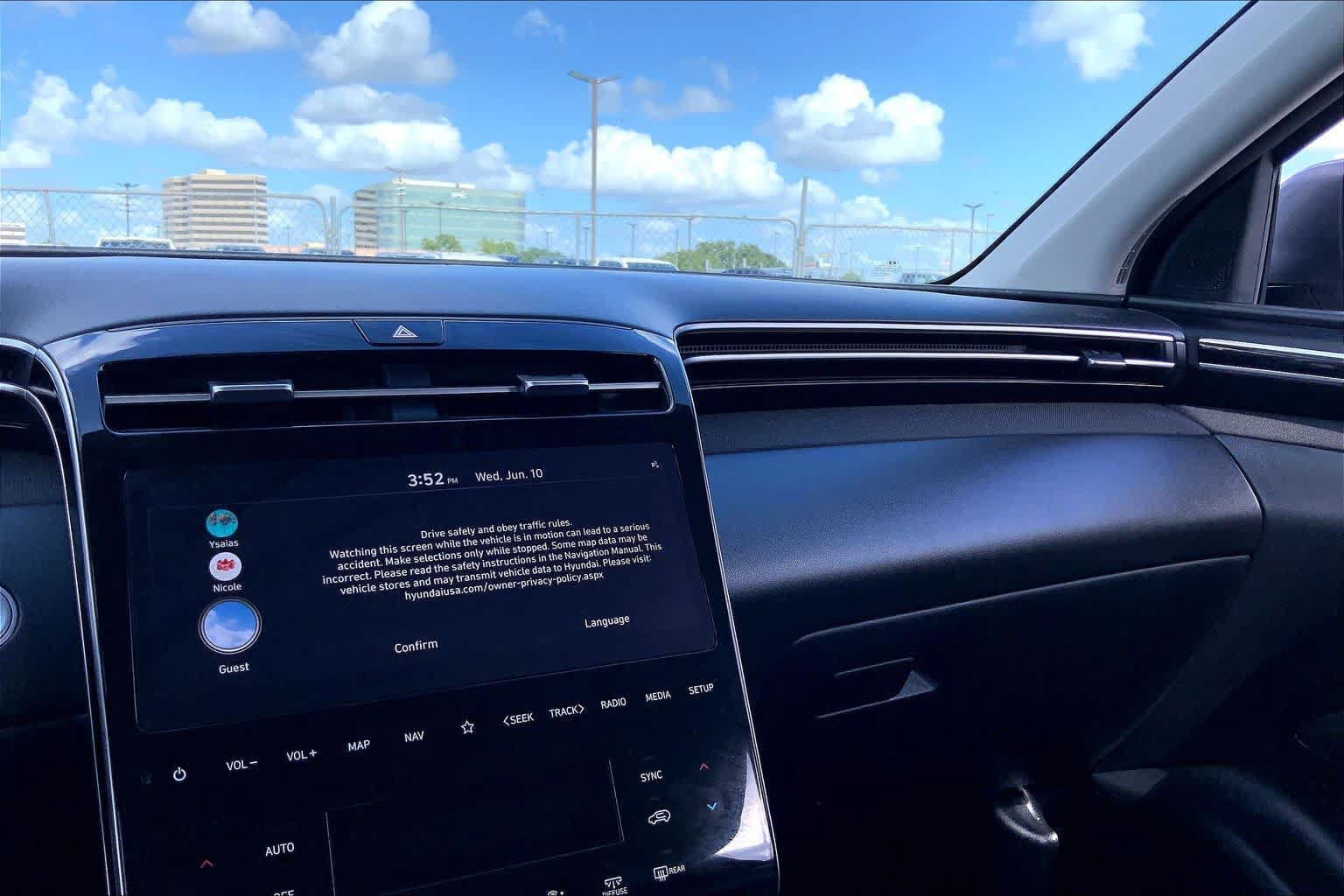 Certified 2022 Hyundai Tucson Limited FWD image 35