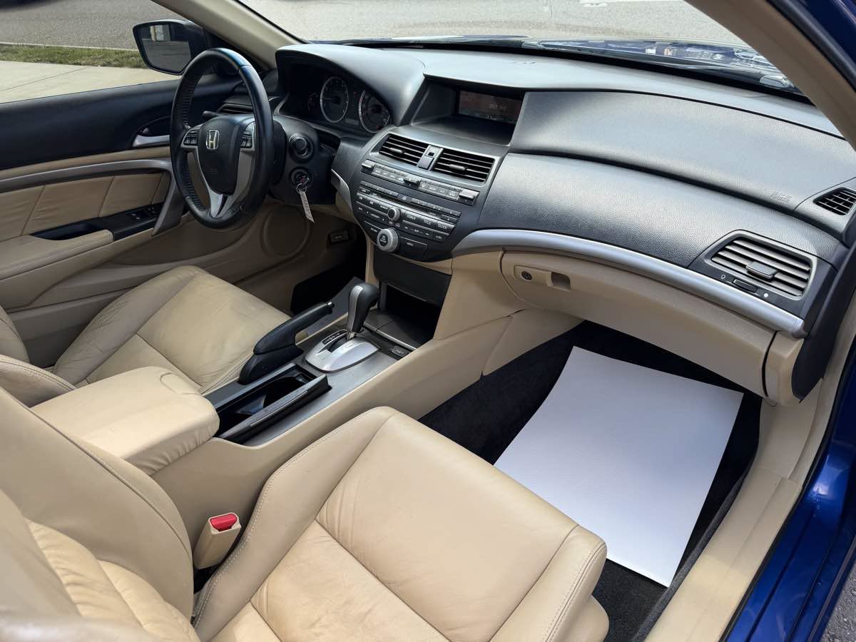 Used 2009 Honda Accord EX-L image 17
