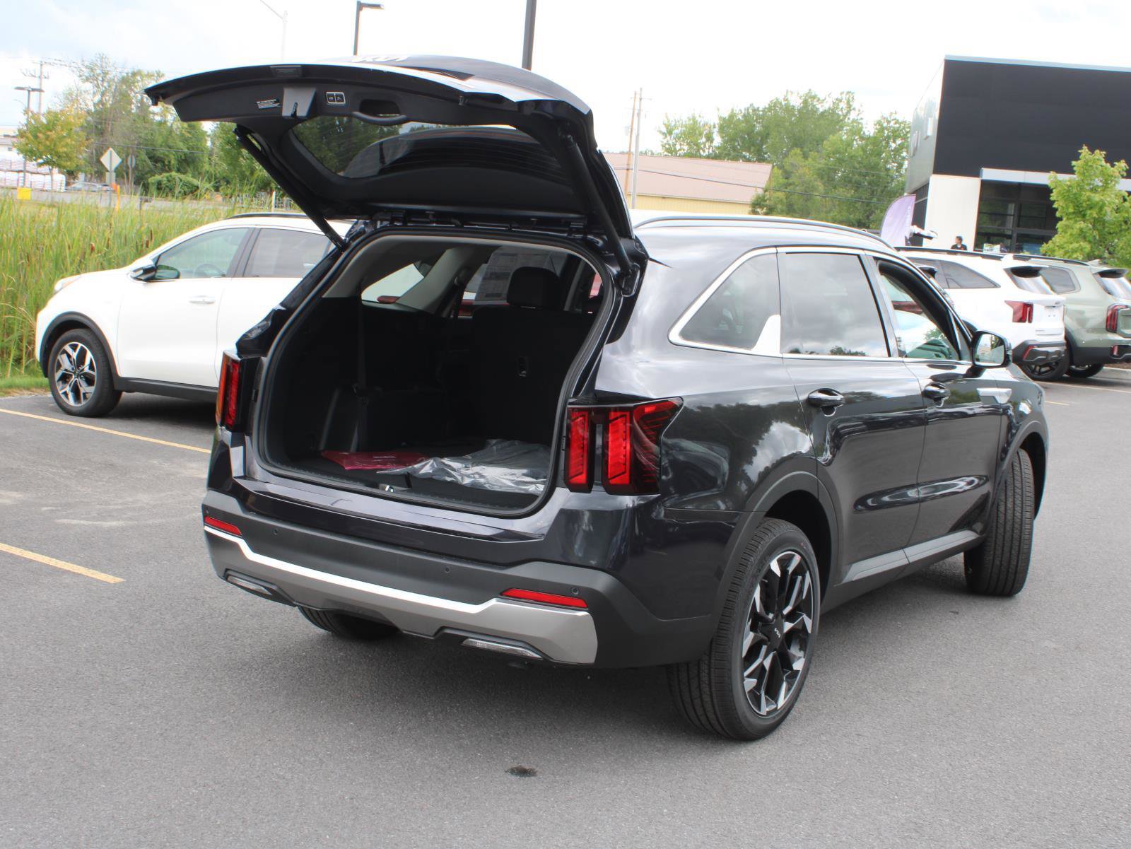 New 2026 Kia Sorento EX image 11