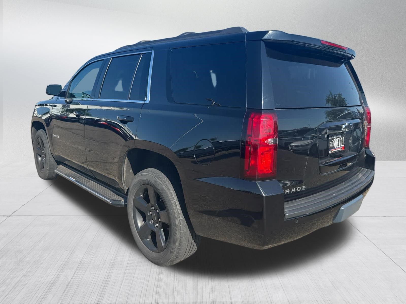 Used 2017 Chevrolet Tahoe LT AWD/4WD image 3