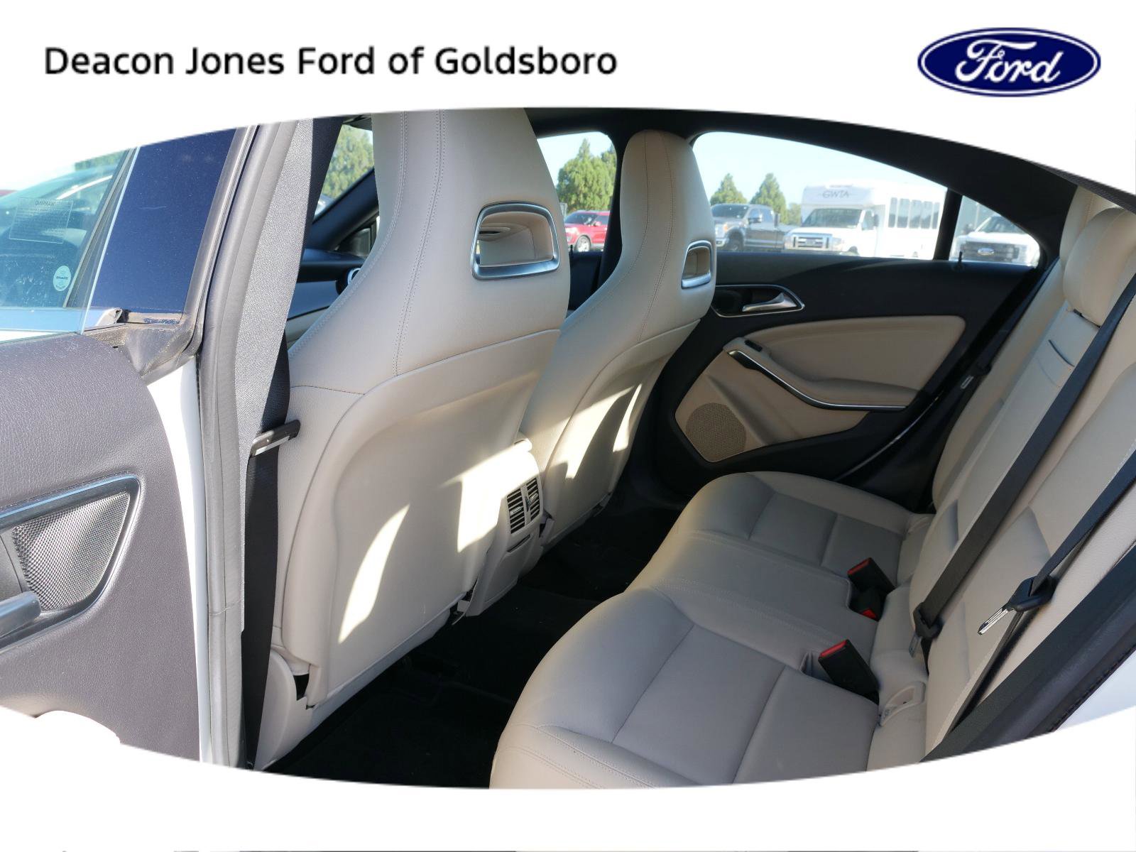 Used 2019 Mercedes-Benz CLA 250 4MATIC image 13