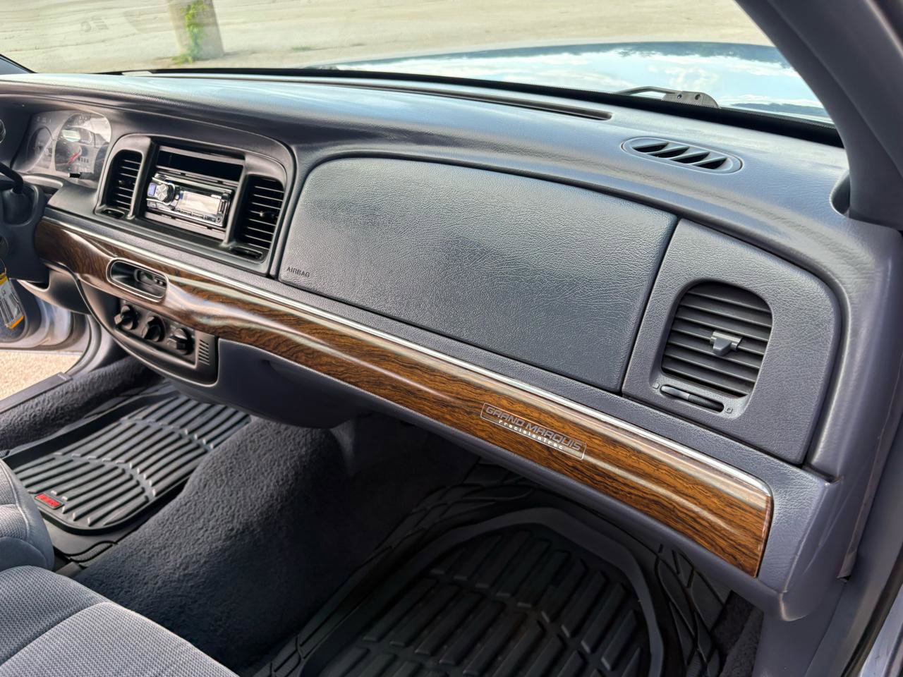 Used 1998 Mercury Grand Marquis GS RWD image 30